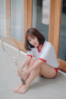 裸睡时一不小心就滑进去啦